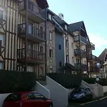 Flat 400 M From & Center Apartament Cabourg