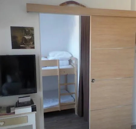 Flat 400 M From & Center Cabourg