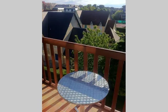 Flat 400 M From & Center Daire